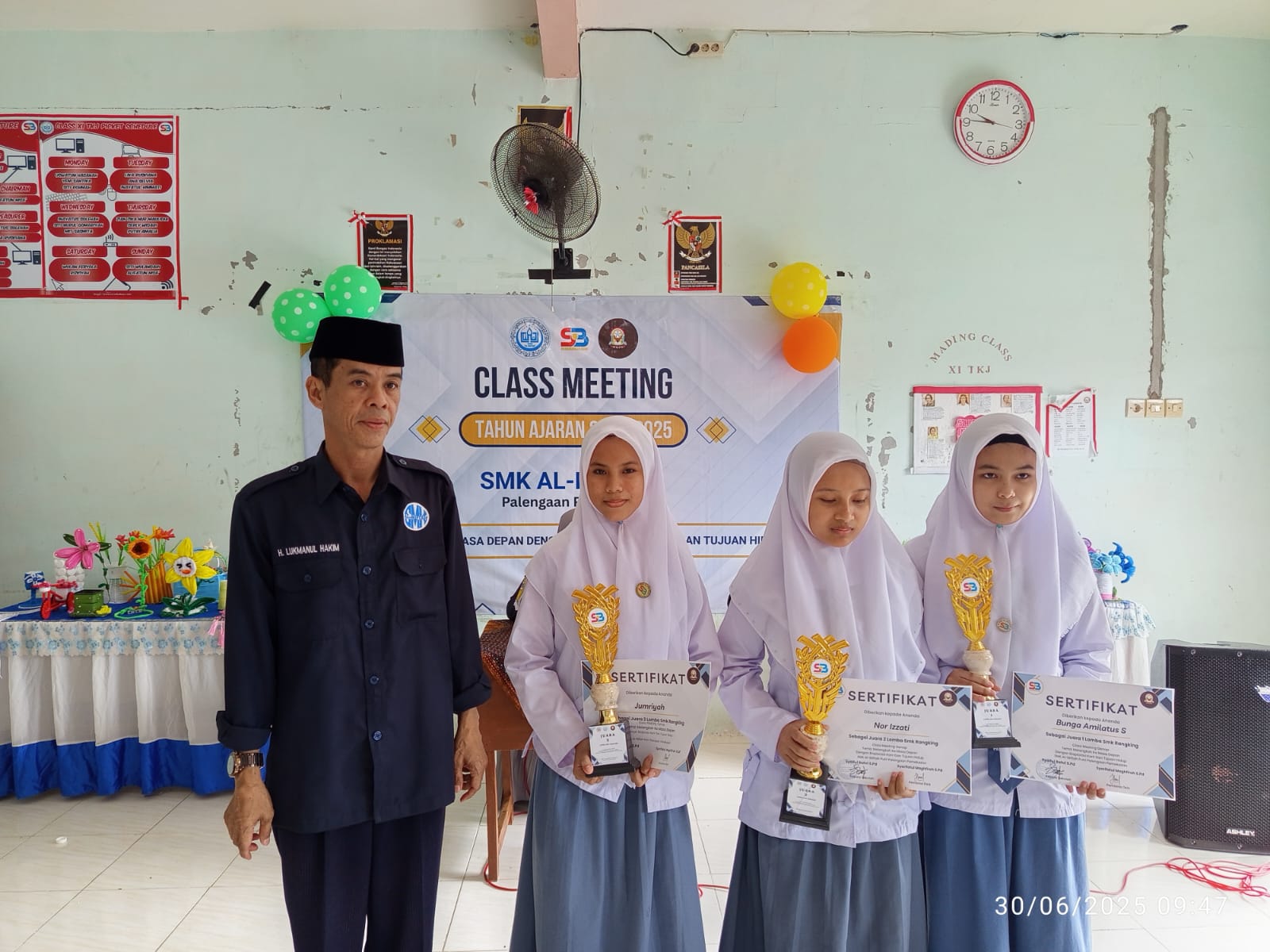 Prestasi Siswa Slide 1